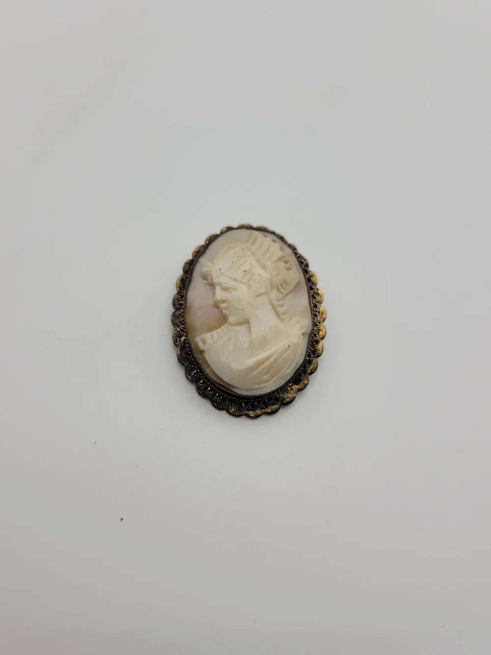 Vintage Gold Tone Silver Old Victorian Craved Cameo Brooch Pendant